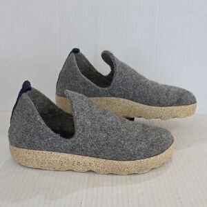 Asportuguesas Gray Wool Slip-On Shoes Women's Size 7